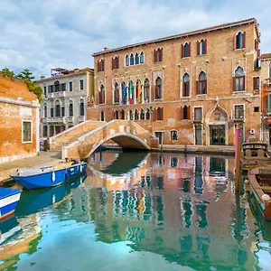 Hotell Palazzo Marcello Al Sole